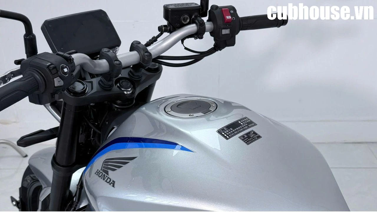 Honda CB500SF Super Four 2026 có gì đặc biệt? Thiết kế cổ điển, động cơ 4 xy-lanh, Honda E-Clutch và giá dự kiến 285 triệu đồng