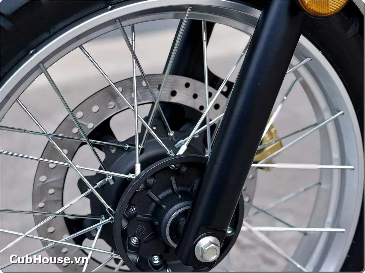 Giao xe Honda CGX150 Vintage 2026 màu Bạc cho chú U60 tại Tân Phú – Hành trình chờ đợi hơn 2 tháng đã có cái kết trọn vẹn 8 giao xe honda cgx150 vintage 2026 mau bac cho chu u60 tai tan phu hanh trinh cho doi hon 2 thang da co cai ket tron ven 16