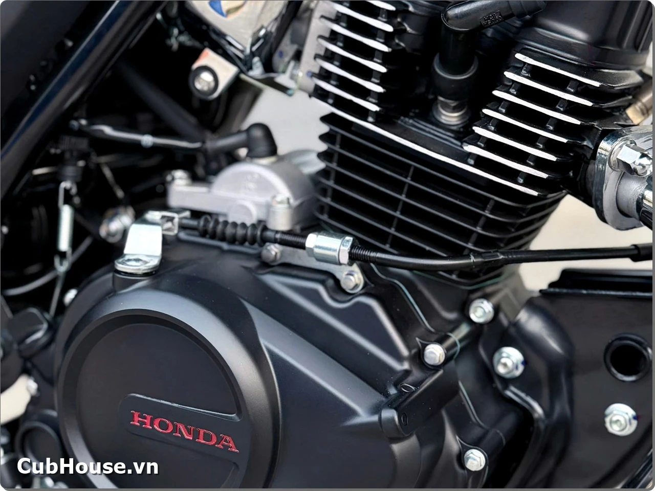Giao xe Honda CGX150 Vintage 2026 màu Bạc cho chú U60 tại Tân Phú – Hành trình chờ đợi hơn 2 tháng đã có cái kết trọn vẹn 9 giao xe honda cgx150 vintage 2026 mau bac cho chu u60 tai tan phu hanh trinh cho doi hon 2 thang da co cai ket tron ven 17