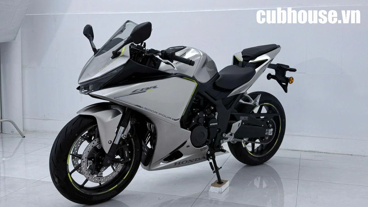 Honda CBR500R Four