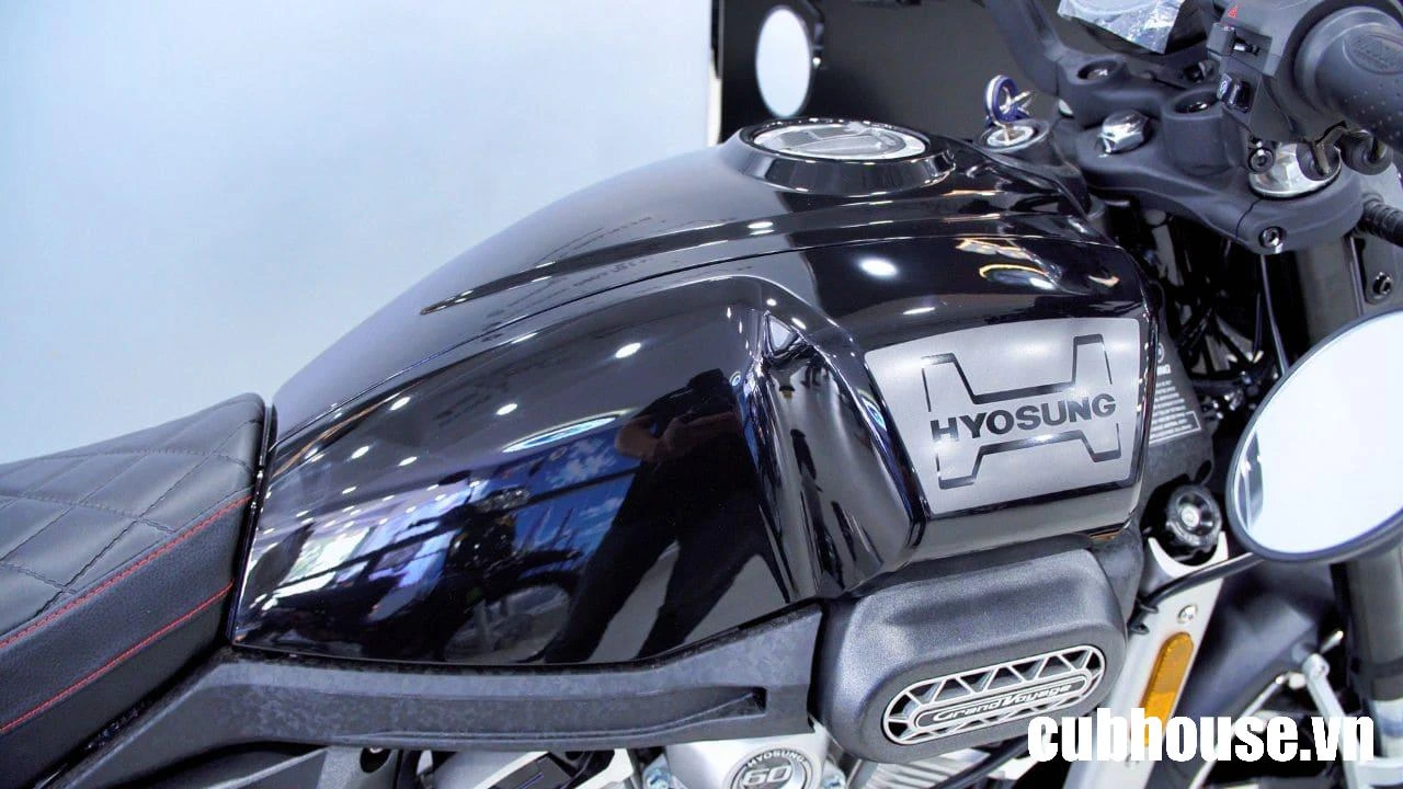 Hyosung GV350X chính thức mở bán tại Việt Nam với giá 135 triệu đồng