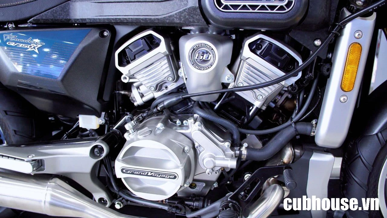 Hyosung GV350X chính thức mở bán tại Việt Nam với giá 135 triệu đồng