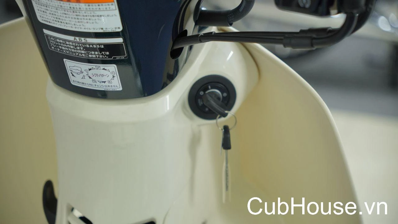 Giao xe Honda SuperCub 110 ABS Nhật Xanh Nhớt về Phường Thảo Điền