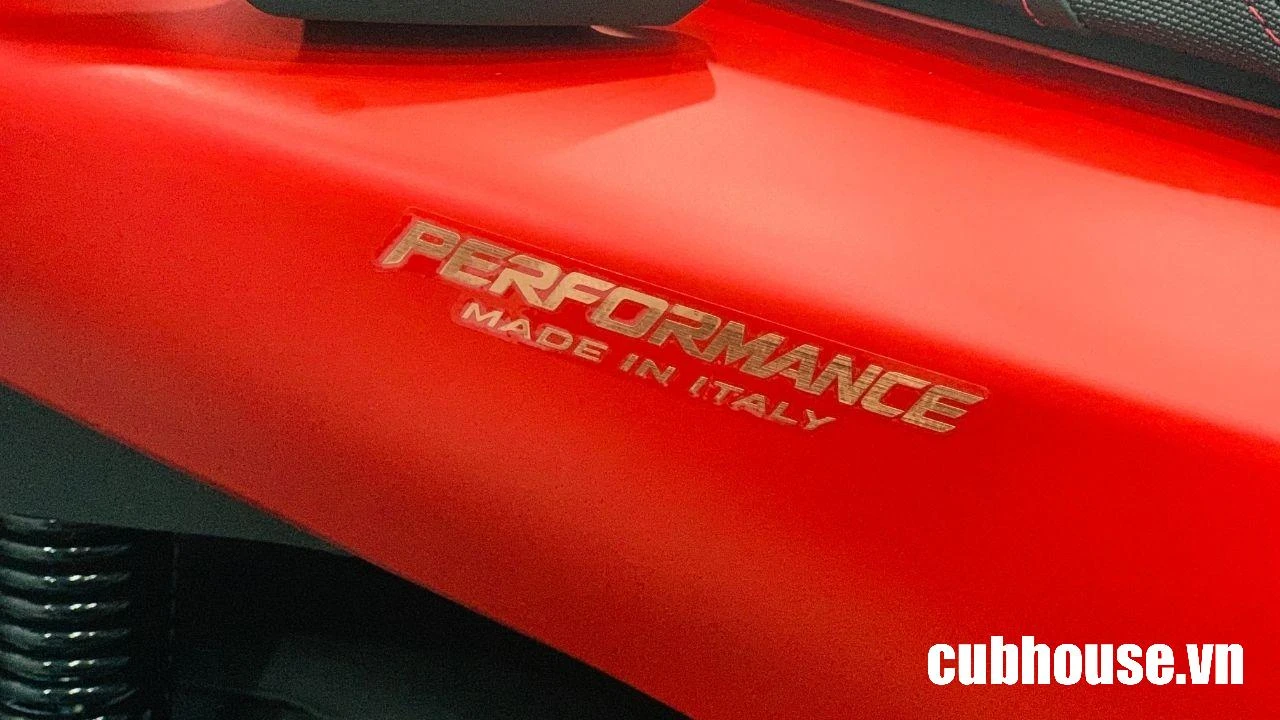 Honda SH150i Italy Sporty Edition đỏ nhám