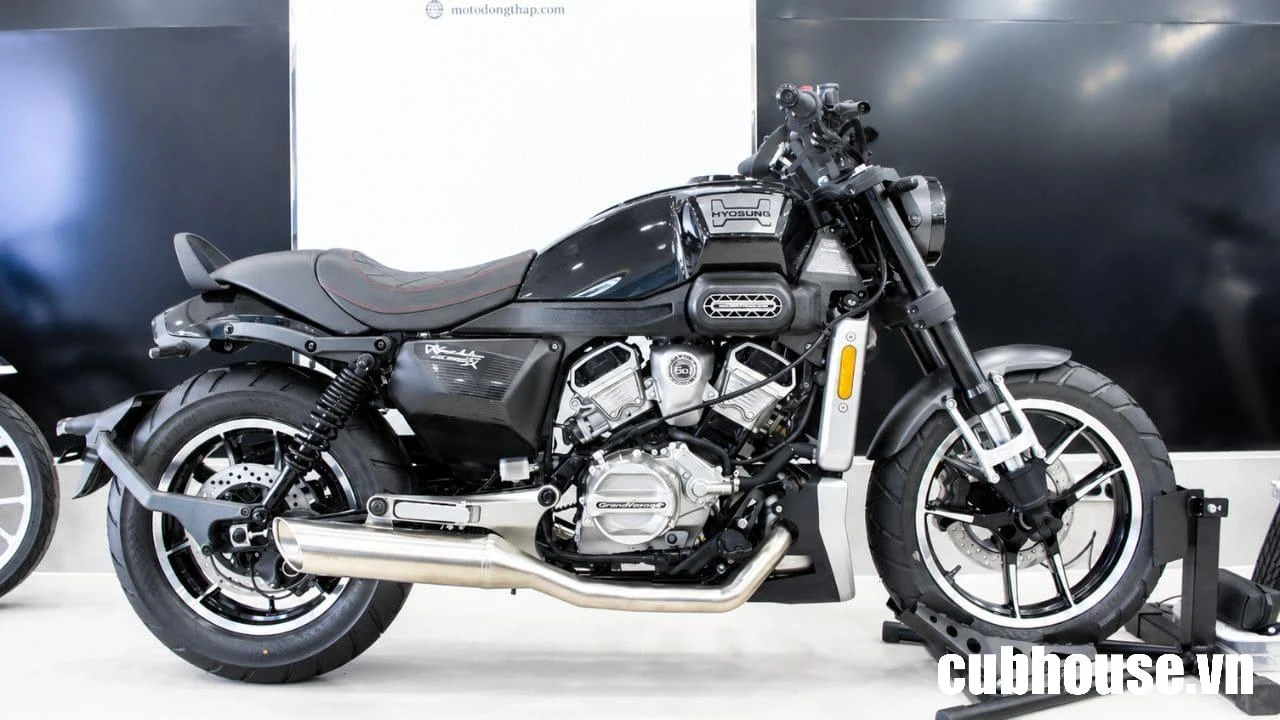 Hyosung GV350X chính thức mở bán tại Việt Nam với giá 135 triệu đồng