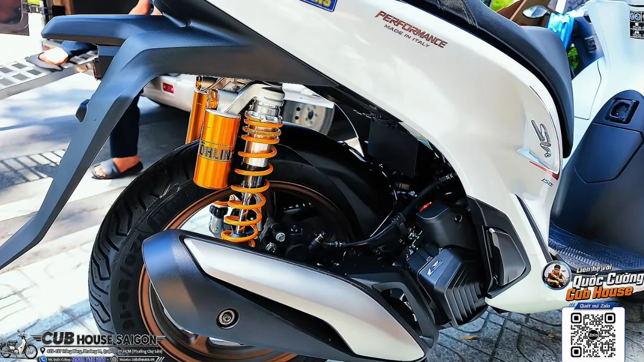 Khui thùng giao xe Honda SH150i nhập Ý, lên phuộc Öhlins tại CubHouse VN
