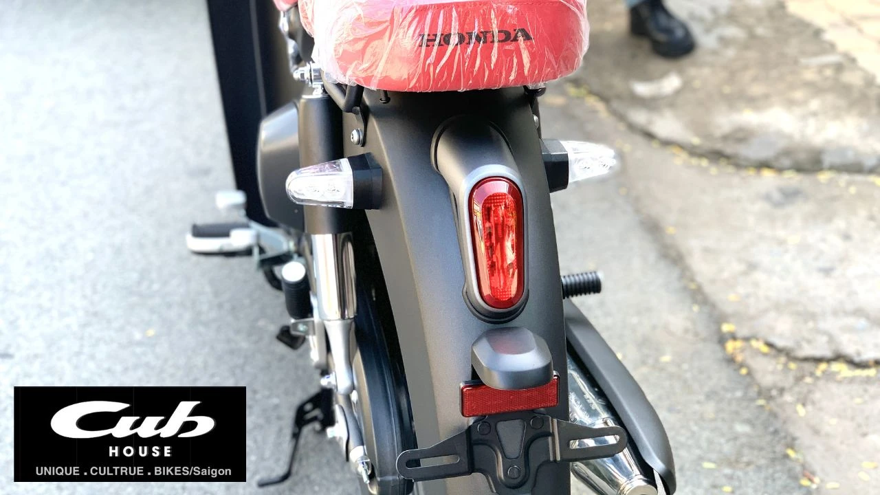 Super Cub C125 ABS 2026 màu đen: Lựa chọn đáng chú ý cho người thích Cub cao cấp