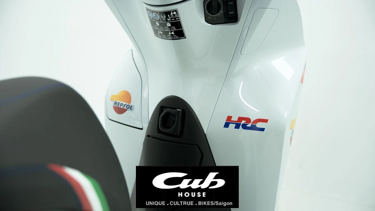 Honda SH150i Italy Repsol Custom