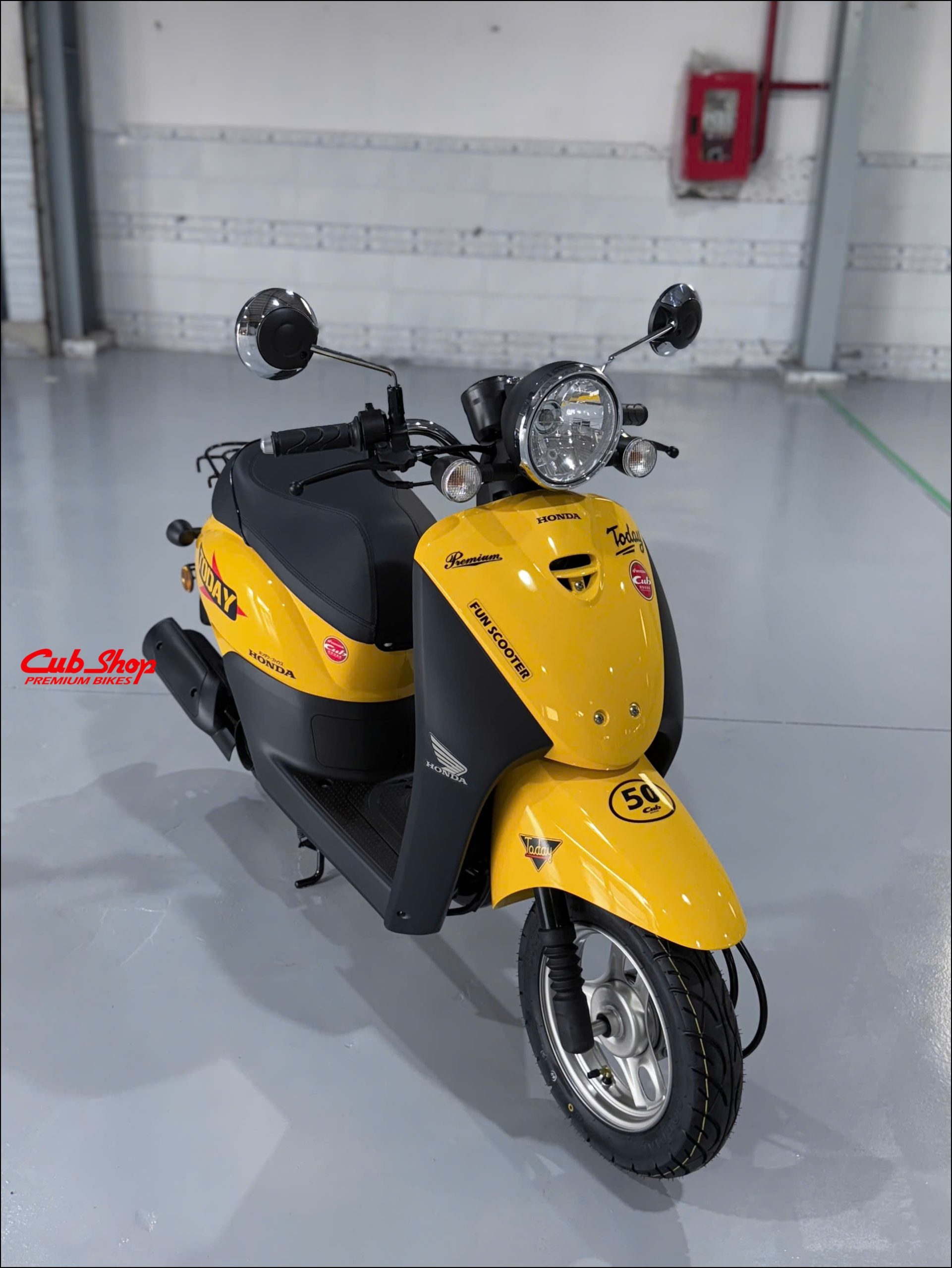Honda Today 50cc Premium Vàng (86)