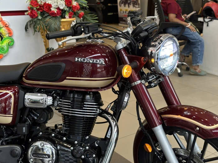 Honda CB350C Special Edition – Đỏ Titan Nhập Ấn