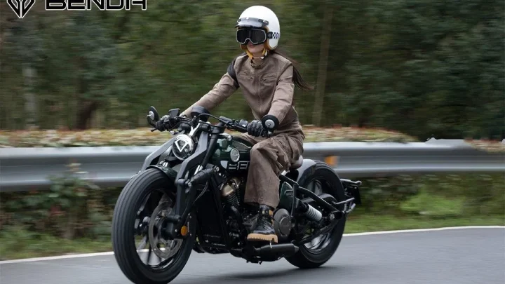 Xe Benda Napoleon 250 Bobber