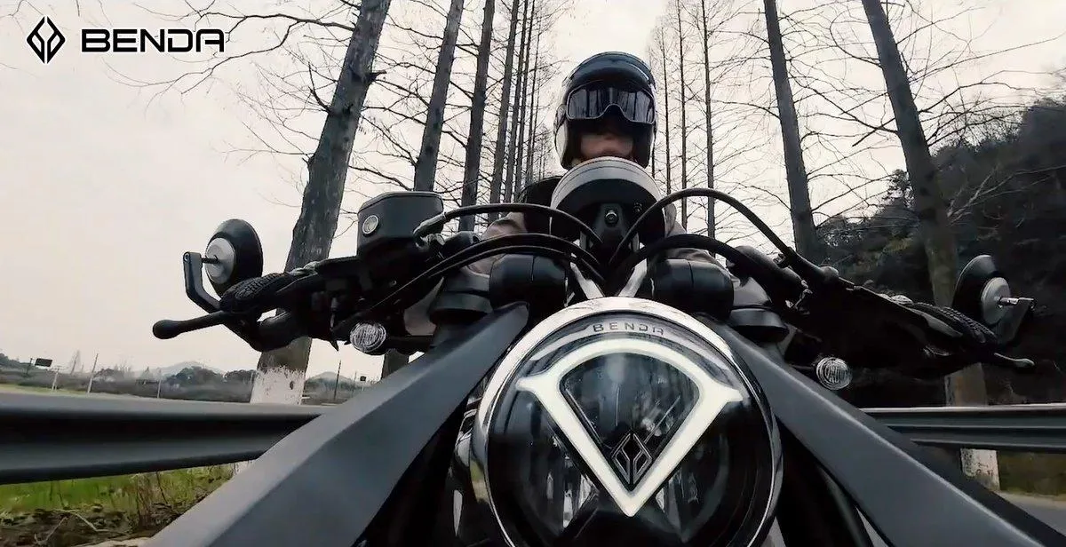 Xe Benda Napoleon 250 Bobber