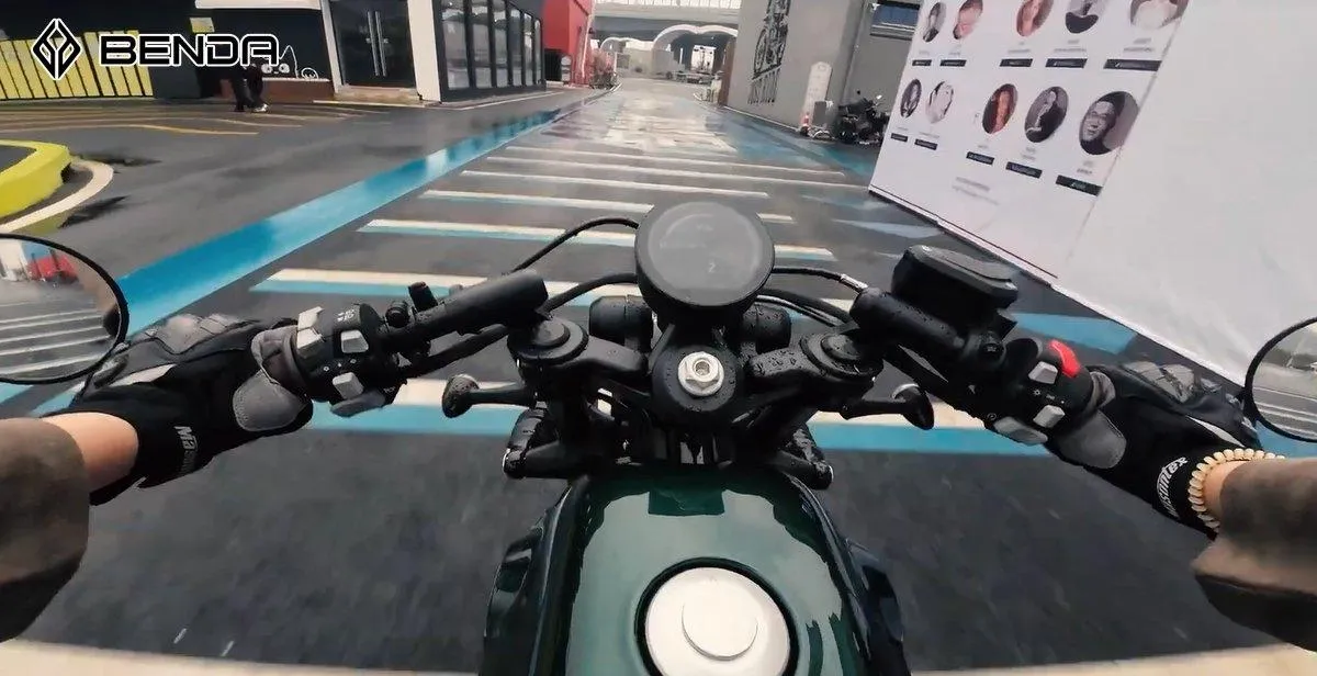 Xe Benda Napoleon 250 Bobber
