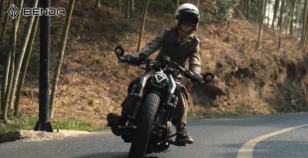 Xe Benda Napoleon 250 Bobber