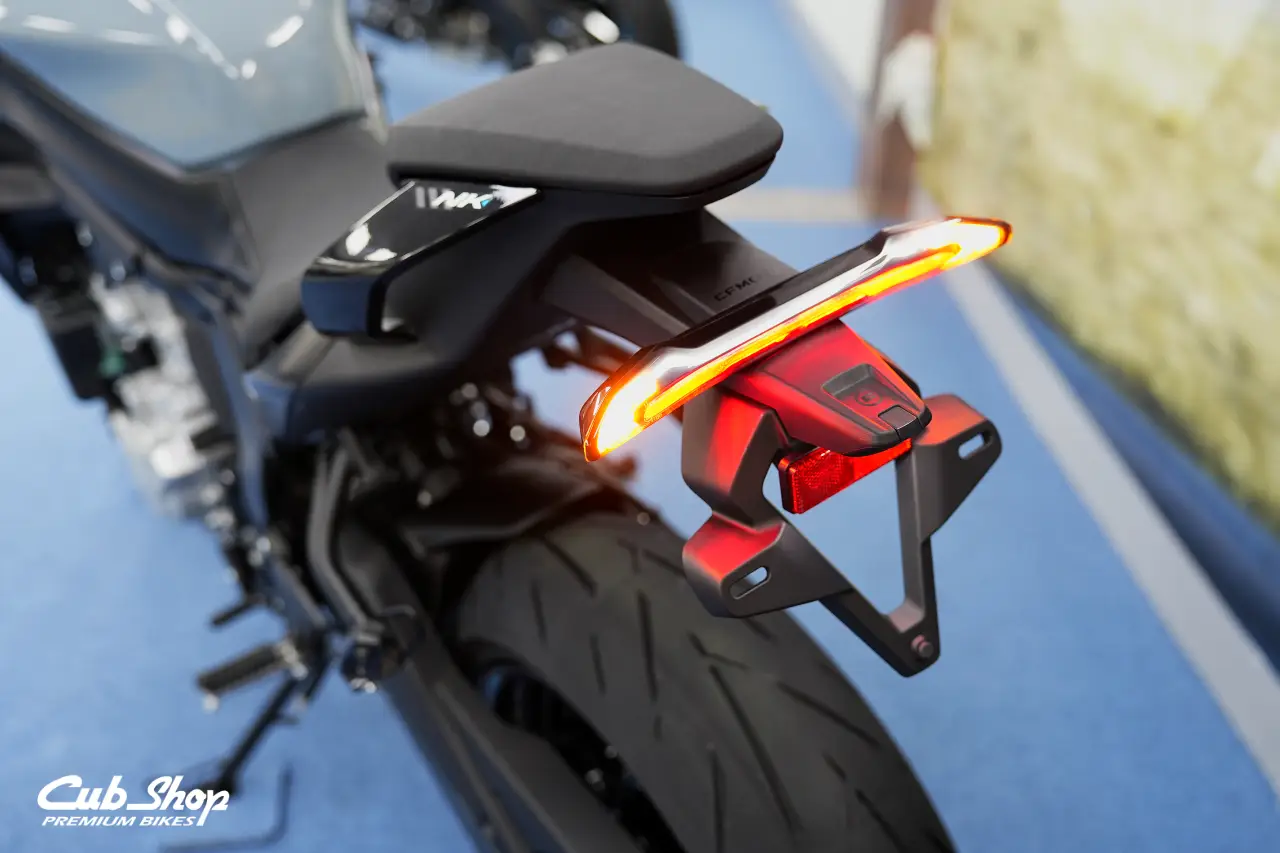 CFMOTO 675 NK