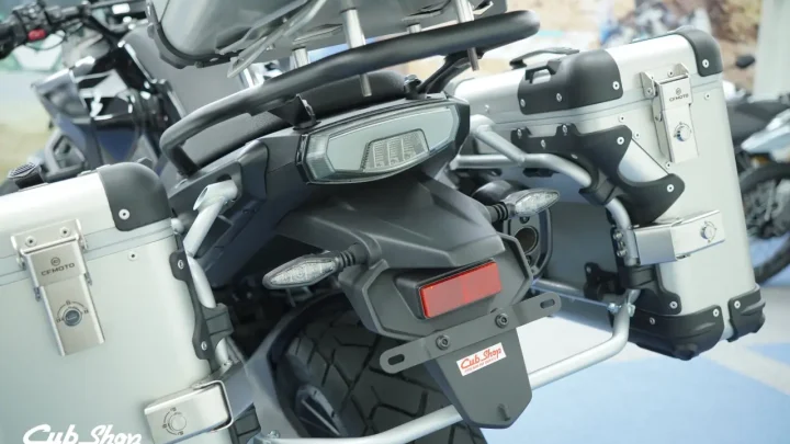 CFMOTO 700 MT