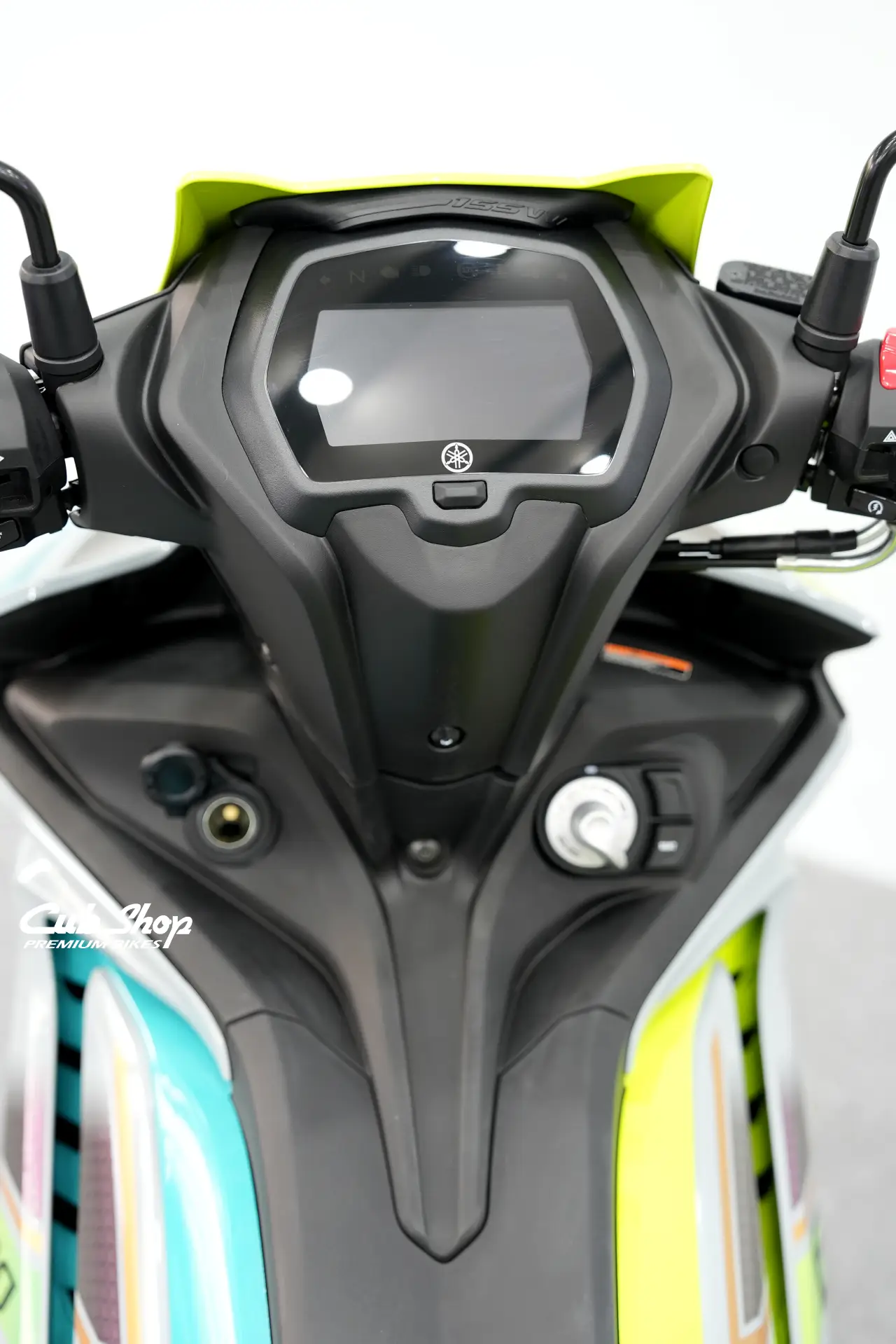Giá xe Yamaha Y16ZR 6MRO Limited Edition Malaysia