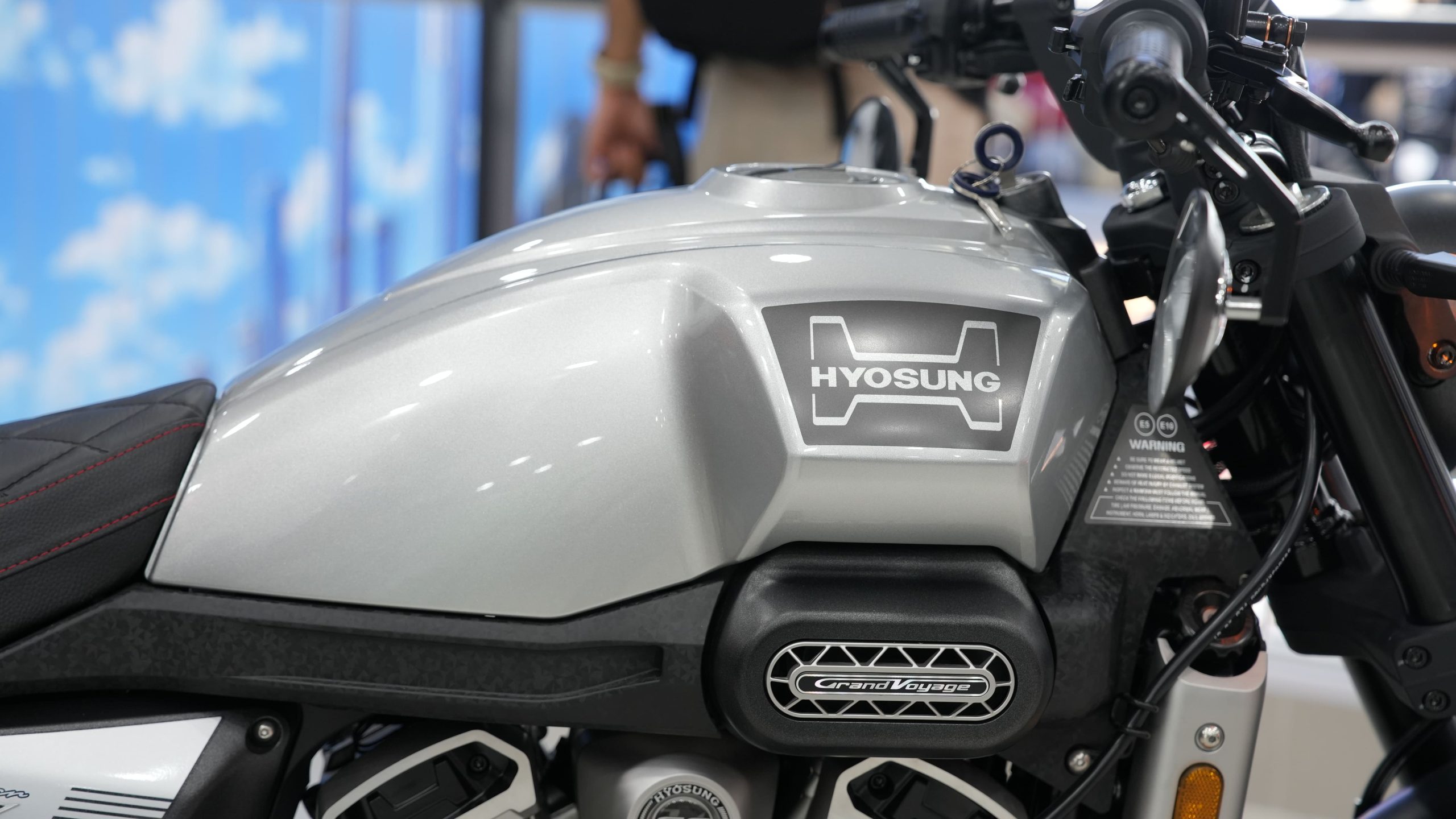 Hyosung GV350X