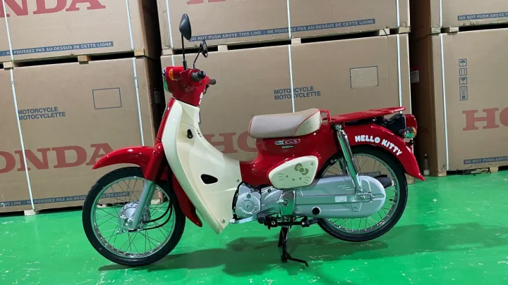 Honda Hello Kitty 50 mới nhập khẩu về Cub Shop – Sự hợp tác biểu tượng và phong cách