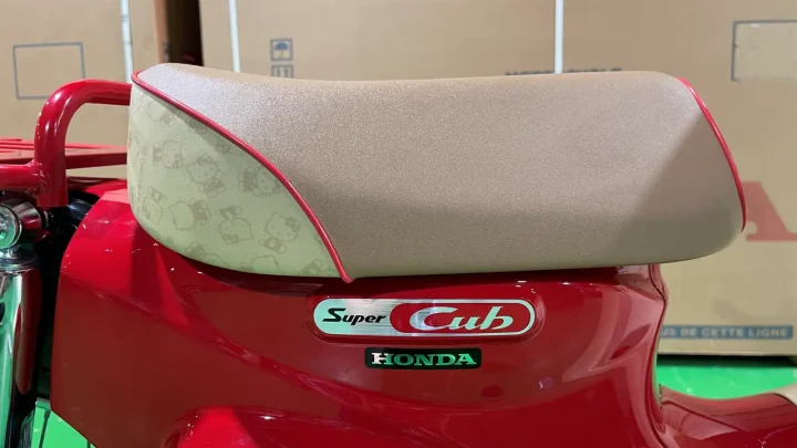 Honda Hello Kitty 50 mới nhập khẩu về Cub Shop – Sự hợp tác biểu tượng và phong cách