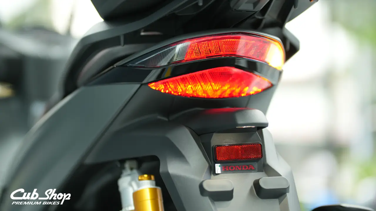 Honda SH 350i – Nhập khẩu Ý