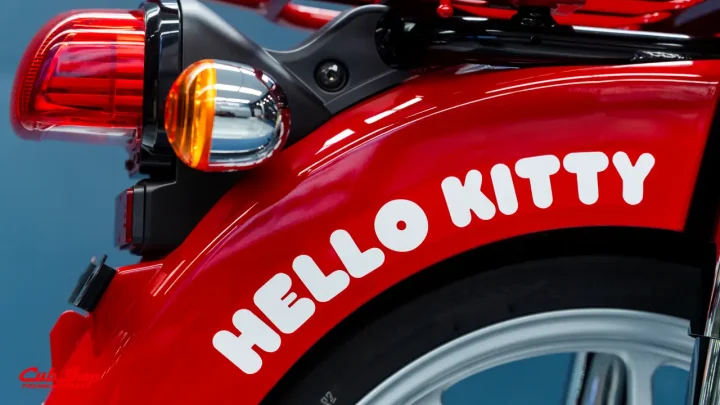 Honda Super Cub 110 – Hello Kitty
