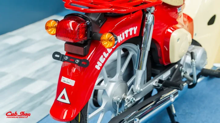 Honda Super Cub 110 – Hello Kitty