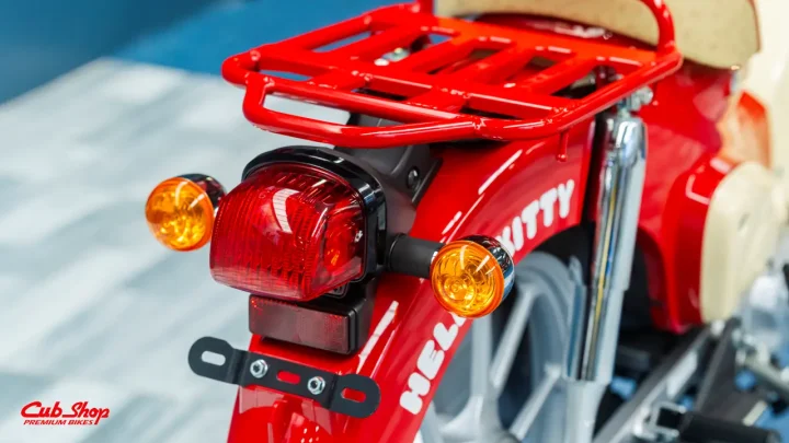 Honda Super Cub 110 – Hello Kitty