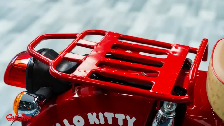 Honda Super Cub 110 – Hello Kitty