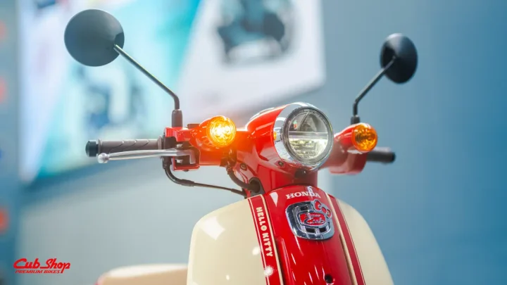 Honda Super Cub 110 – Hello Kitty