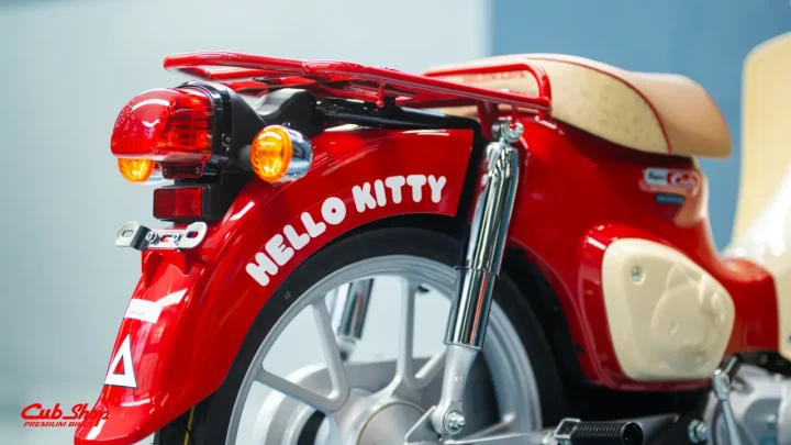 Honda Super Cub 110 – Hello Kitty