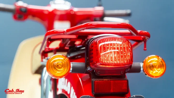 Honda Super Cub 110 – Hello Kitty
