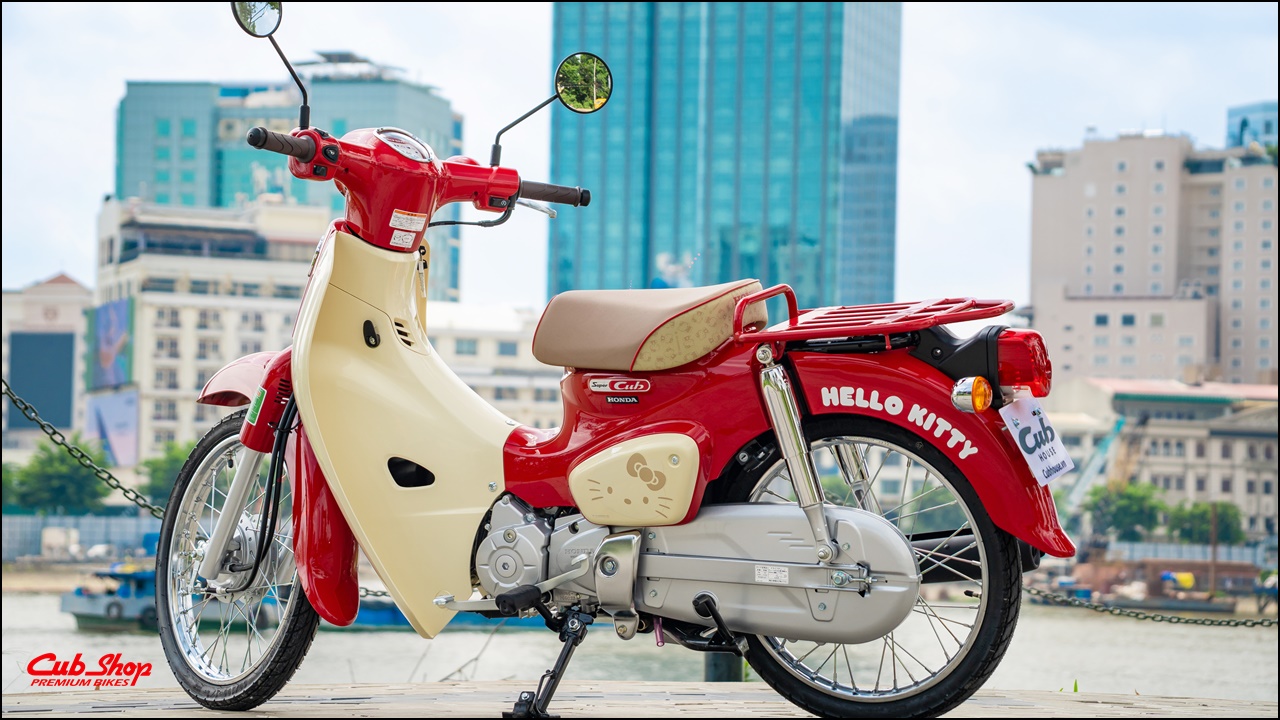 Honda Super Cub 50 Hello Kitty Nhật Bản