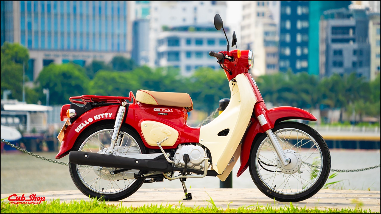 Honda Super Cub 50 Hello Kitty Nhật Bản