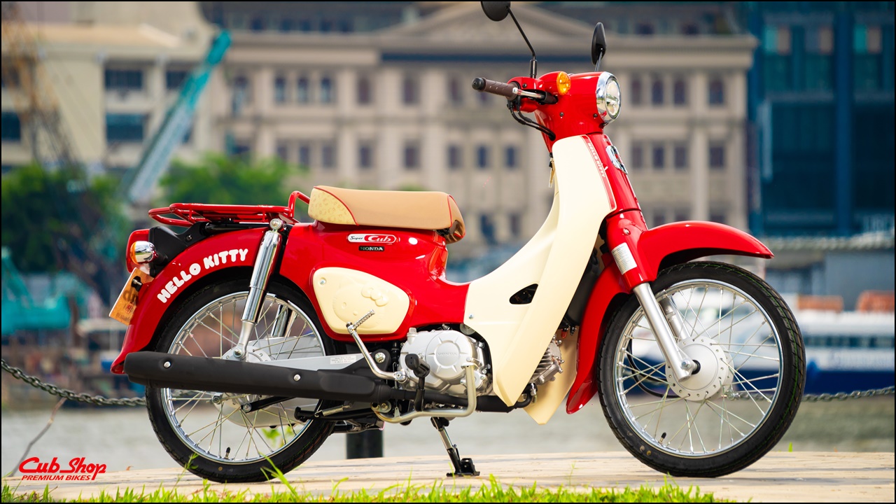 Honda Super Cub 50 Hello Kitty Nhật Bản