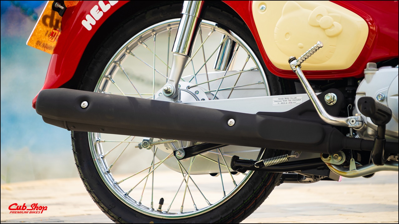 Honda Super Cub 50 Hello Kitty Nhật Bản