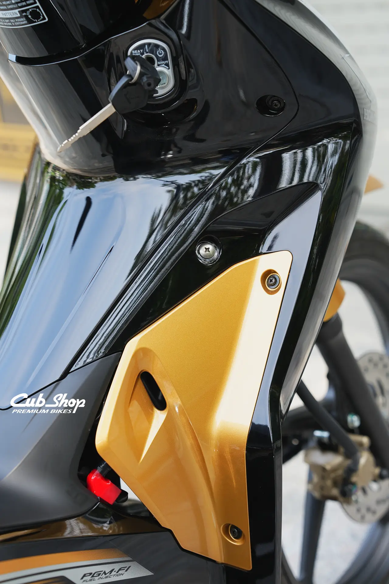 Honda Wave 125i nhập khẩu Malaysia