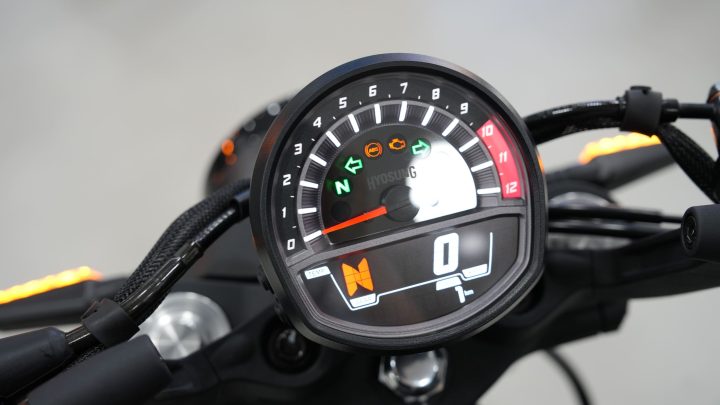 Hyosung GV350X