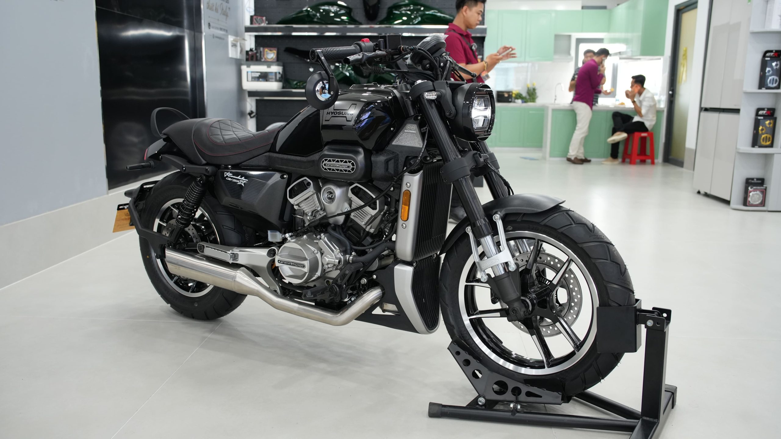 Hyosung GV350X