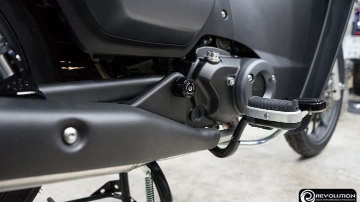 Ốp cốt gấp sau xe Super Cub125 – phụ kiện xe máy