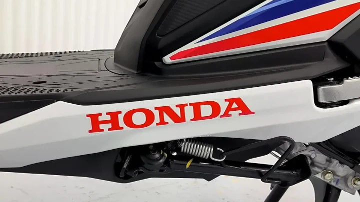 Honda Dio 125 Repsol Edition