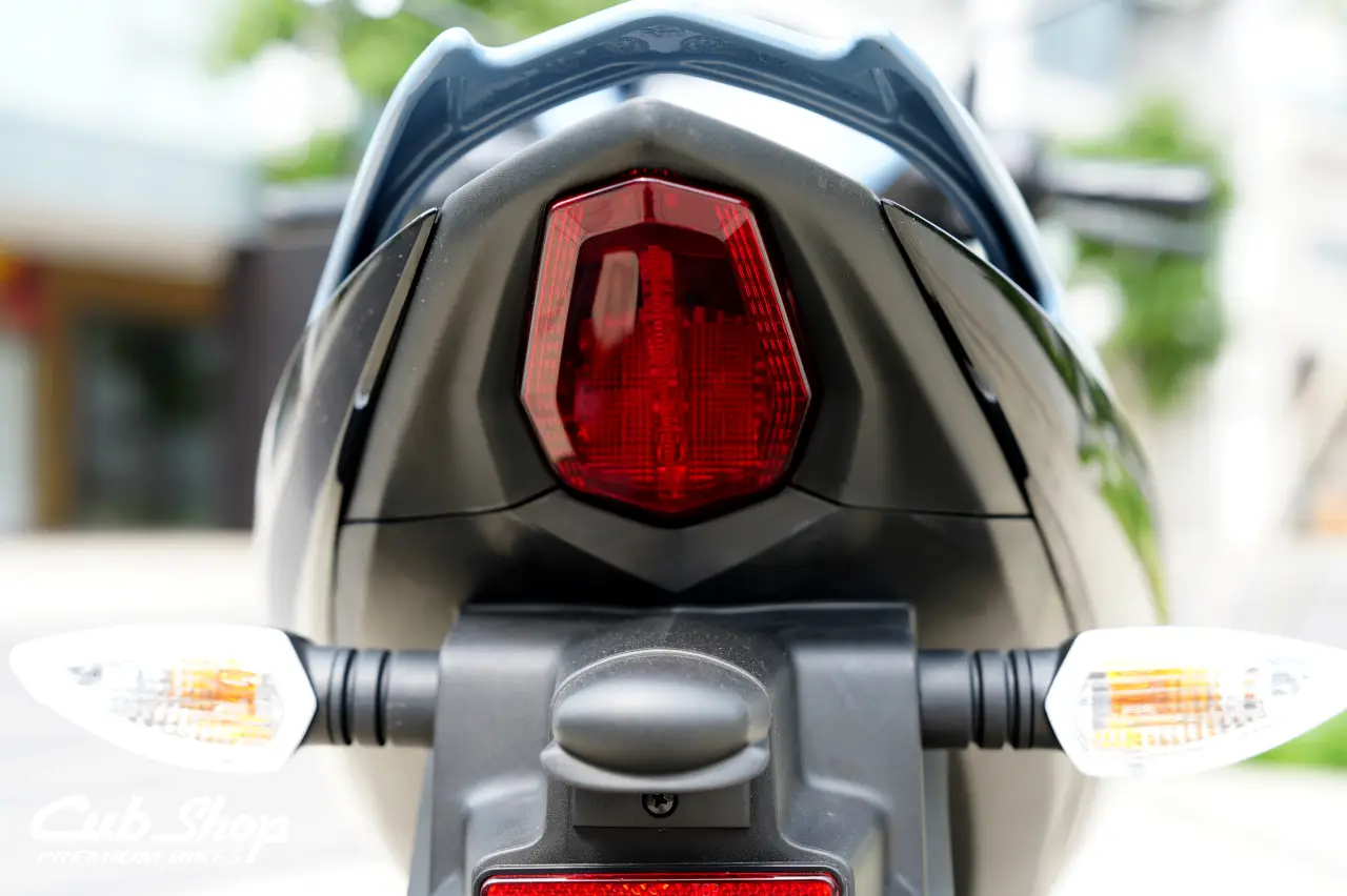 Yamaha 135LC Fi SE nhập Malaysia