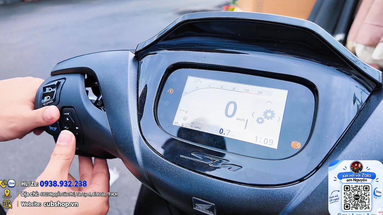 Bán Honda SH150i Italy 2026 cho anh chủ tiệm rau giữa chợ Nguyễn Tri Phương