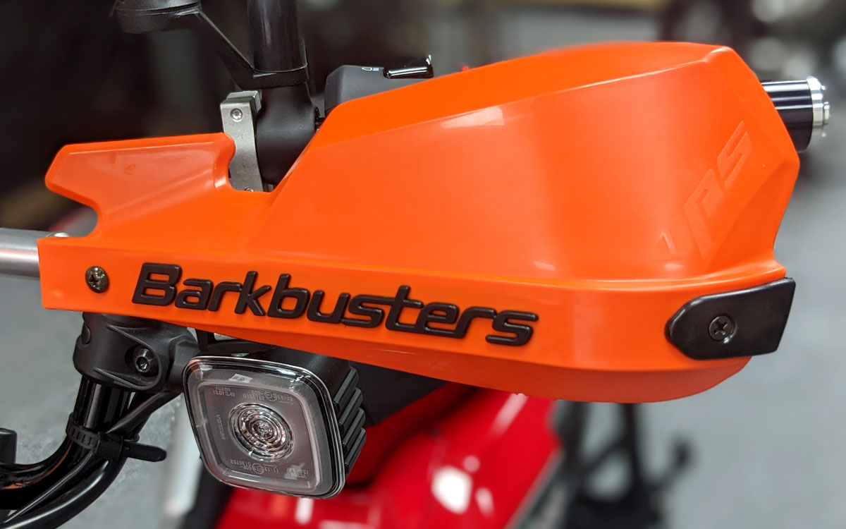 chup-bao-ve-tay-lai-honda-ct-125-nhap-thai-chinh-hang-barkbuster331) Chụp Bảo Vệ Tay Lái Honda CT125 Nhập Thái Lan Barkbuster chính hãng