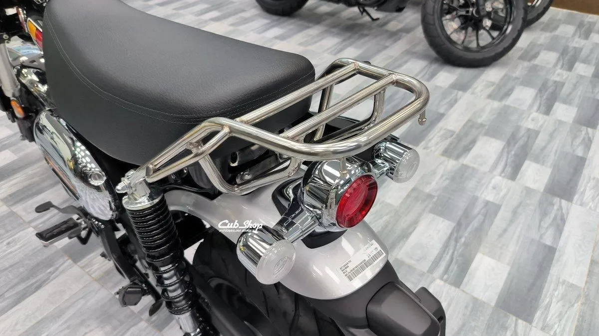 Honda Dax 1978 Special Colour Edition