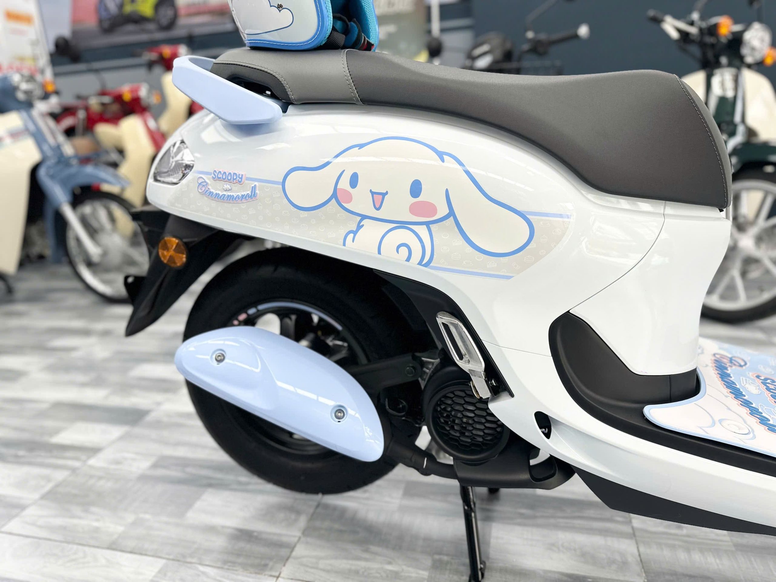 honda scoopy cinnamoroll