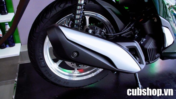 Honda SH150i Italy Super Vetro 2 in 1, giới hạn 200 xe