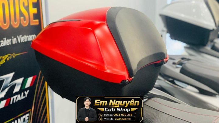 Honda SH150i Italy Sporty Edition đỏ nhám