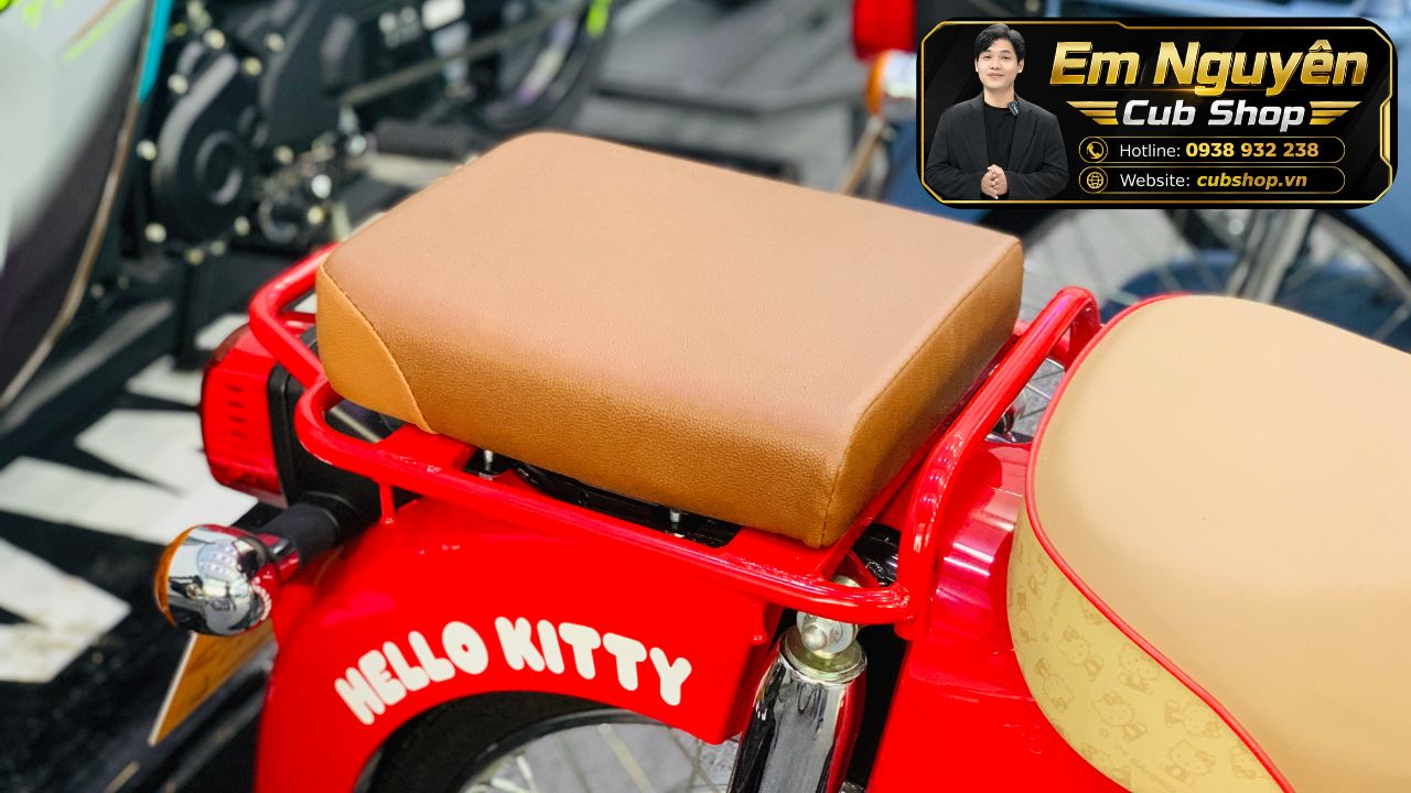 Honda Super Cub Hello Kitty 50cc & 110cc: Bộ đôi xe Nhật đặc biệt