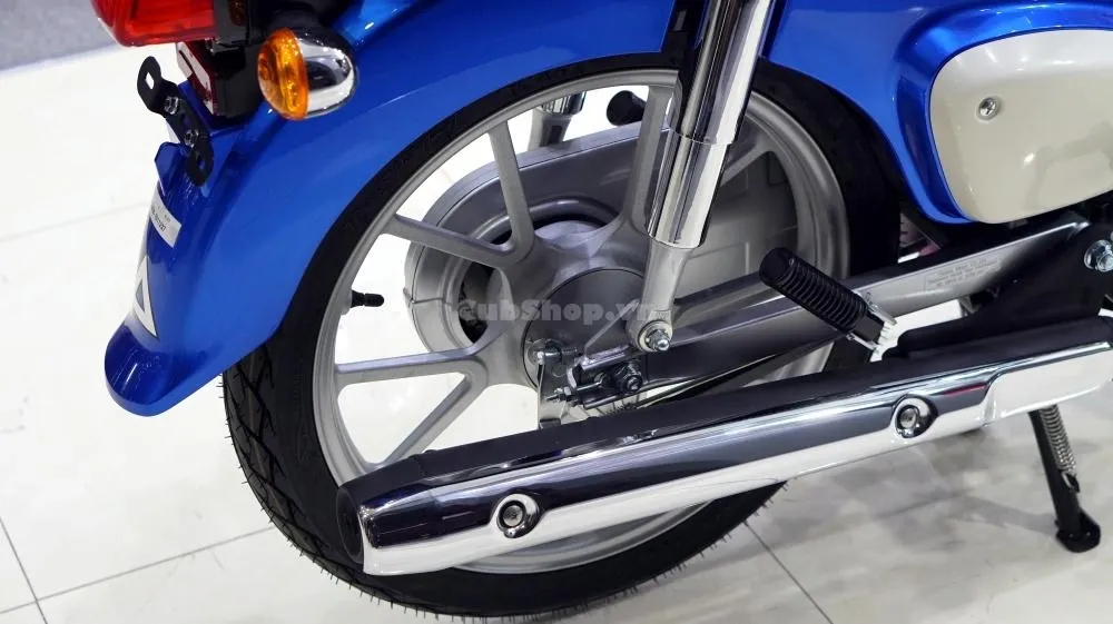 Chi tiết Honda Super Cub 110 màu xanh cực đẹp